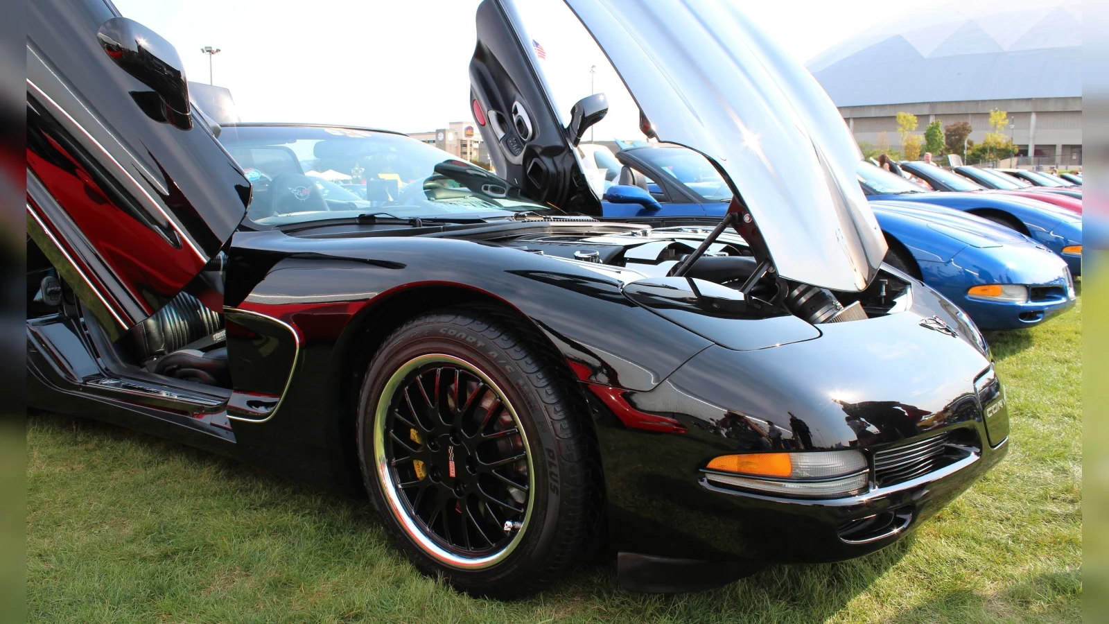 Click to Enlarge-Esc to Close Corvette Generations/C5/C5 Black Wing.webp